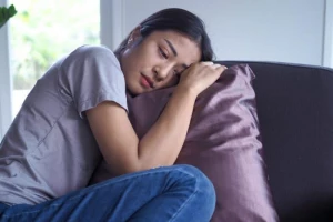 Jangan Biarkan Kesedihan Berlarut-larut, Begini 8 Cara Mengatasi Putus Asa.