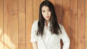 5 Model Baju Wanita yang Ngetren Tahun 2021, Sudah Punya?