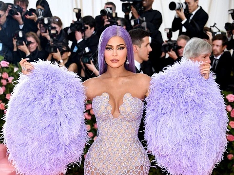 5 Fakta Kylie Jenner, Dinobatkan Jadi Wanita Muda Terkaya