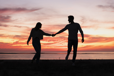 10 Panggilan Sayang yang Tidak Lebay, Jangan Jadi Pasangan Alay!