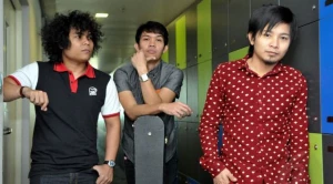 Lirik Dan Kunci Gitar Aishiteru 3-Zivilia Band