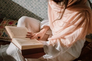 Kumpulan Hadist Cinta untuk Allah, Rasul, dan Pasangan