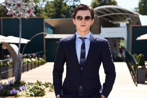 8 Fakta Unik Tom Holland, Ternyata Tidak Lebih Tinggi dari Zendaya