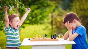 5 Cara Mengajarkan Anak untuk Menerima Jika Dia Kalah 