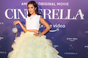 7 Fakta Dibalik Film Cinderella yang Dibintangi Camila Cabello