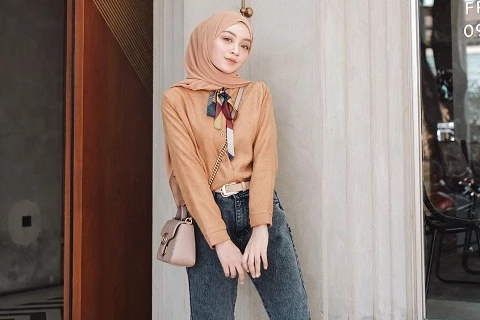 6 Inspirasi Outfit Mix And Match Celana Kulot Untuk Hijabers