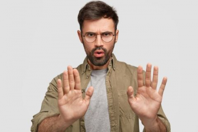 4 Cara Ampuh Bersikap Dingin Kepada Orang Yang Tidak Ingin Anda Tanggapi