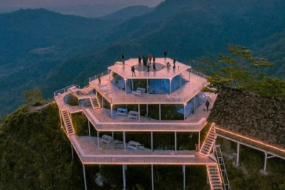 Wisata Tumpeng Menoreh, Bangunan Hexagonal Yang Unik Di Jogjakata