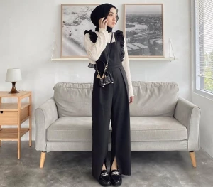 6 Inspirasi Model Jumpsuit untuk Wanita Gemuk dan Berhijab