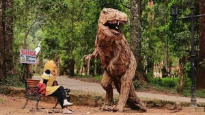 Mengulik Tempat Wisata Mojosemi Forest Park, Taman Dinosaurus di Magetan