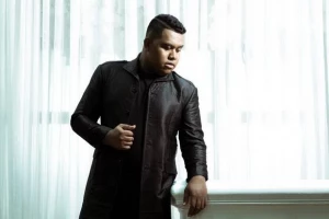 Lirik Lagu Dan Chord Gitar Cinta Luar Biasa - Andmesh