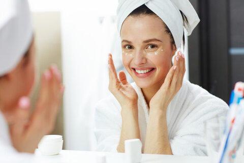 Tahapan Skincare Malam Yang Benar, Perhatikan Agar Manfaatnya Maksimal 