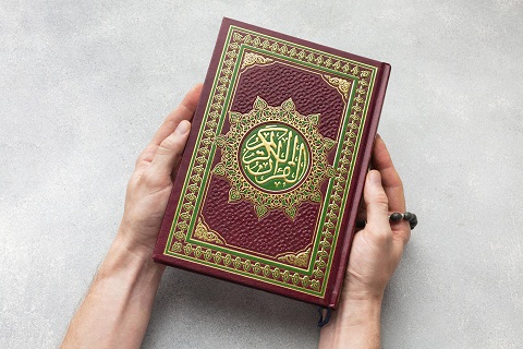 Bacaan Surah Al-Fatihah: Tulisan Arab, Latin, Serta Terjemahannya