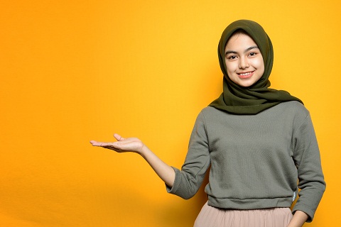 5 Cara Memakai Jilbab Segi Empat Yang Simple Dan Cantik, Wajib Dicoba