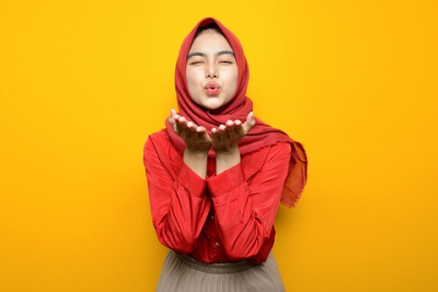 5 Tips Memakai HIjab Untuk Wajah Bulat dan Pipi Chubby Agar Terlihat Tirus