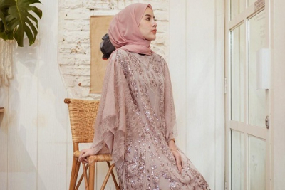 Gak Ribet, 5 Inspirasi Jilbab Kondangan Simple ala Hijabers