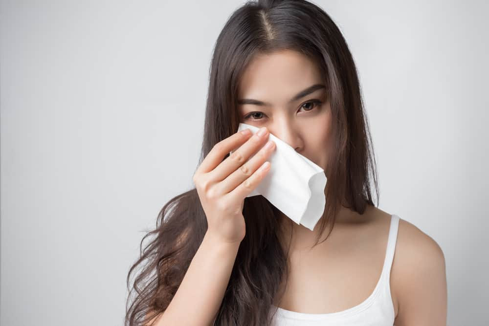 Alami Blefaritis, Jangan Panik Ini Krim Mata yang Bisa Anda Pilih