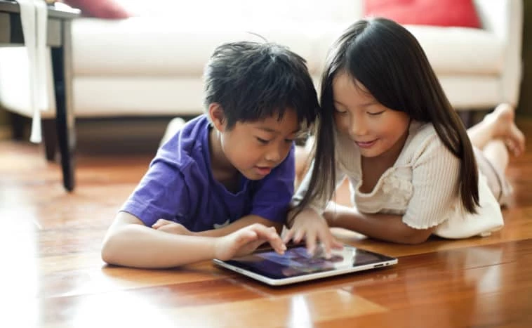 4 Tips Disiplin Penggunaan Gadget Untuk Anak Yang Perlu Diterapkan